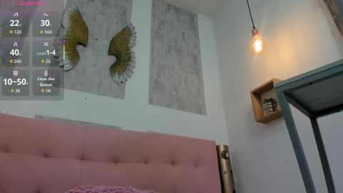 ZHAMIRA  ANDRES online show from 09.23.25