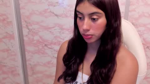 Snapshot of zharyt_18 chatting on 10.17.25 Sharit Robins online show from 10.17.25