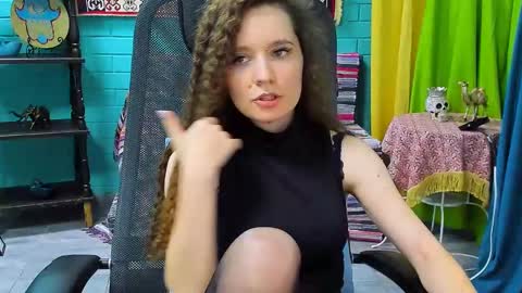 zianichols online show from 02.24.25