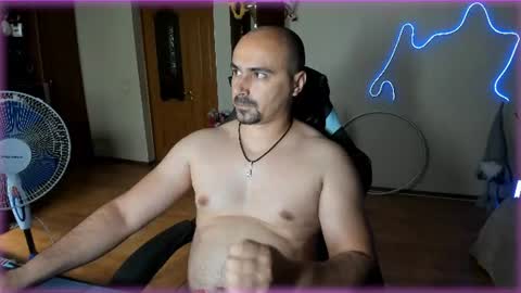 Snapshot of ziesh chatting on 06.14.26 Ziesh online show from 06.14.26