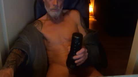 Snapshot of zioni chatting on 09.16.25 zioni online show from 09.16.25