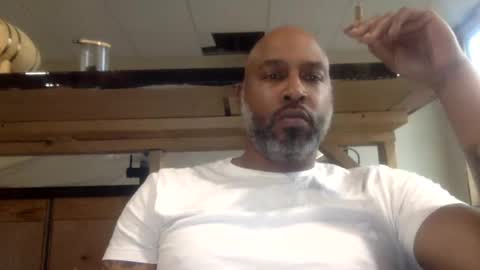 Snapshot of zionlion22 chatting on 12.18.24 zionlion22 online show from 12.18.24