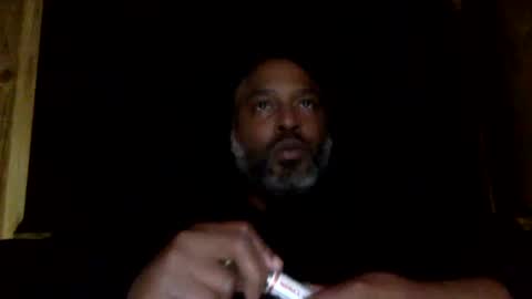 Snapshot of zionlion22 chatting on 12.25.24 zionlion22 online show from 12.25.24
