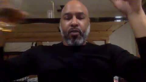 Snapshot of zionlion22 chatting on 02.19.25 zionlion22 online show from 02.19.25
