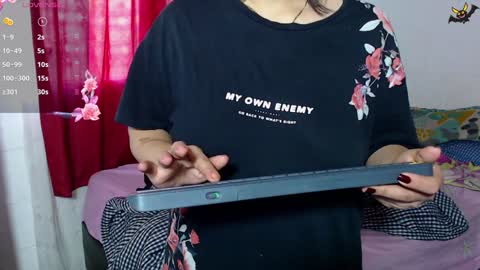 Zoe Bronw online show from 12.17.24