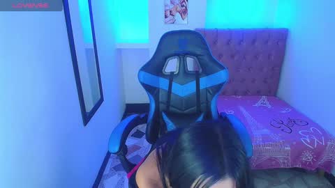 Z O E online show from 01.30.25