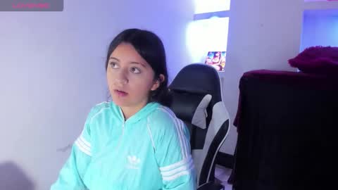 Snapshot of zoe_connor19 chatting on 02.19.26 Z O E online show from 02.19.26