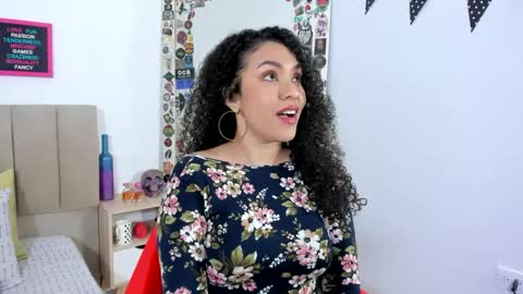 Zoe Gruber online show from 01.22.25