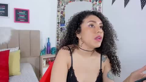 Zoe Gruber online show from 02.05.25