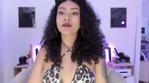 Zoe Gruber online show from 09.29.25