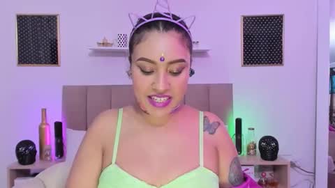 Zoe Gruber online show from 10.18.25