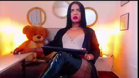Snapshot of zoe_hecate chatting on 09.27.25 zoe_hecate online show from 09.27.25