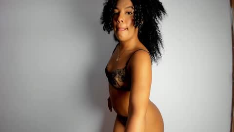 Snapshot of zoe_hot55 chatting on 01.16.25 zoe_hot55 online show from 01.16.25