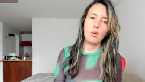 Snapshot of zoe_jeane_beker chatting on 07.14.26 ZOE online show from 07.14.26