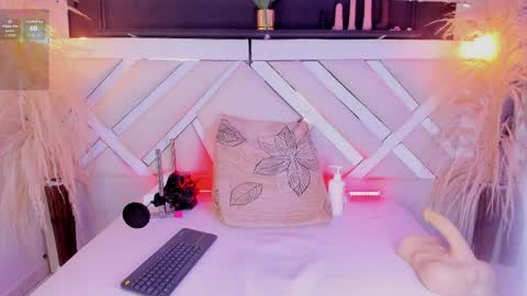 Zoey  online show from 03.29.26