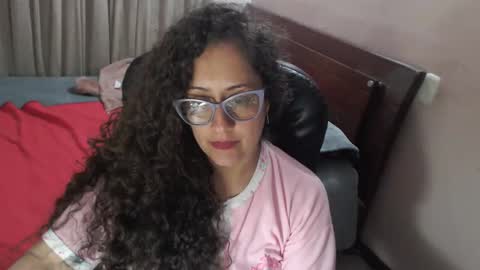 Snapshot of zoe_koller chatting on 09.16.25 Zoe Koller online show from 09.16.25