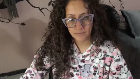 Snapshot of zoe_koller chatting on 10.16.25 Zoe Koller online show from 10.16.25