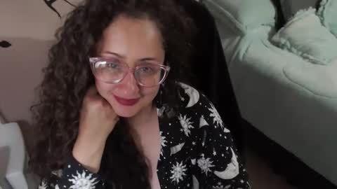 Snapshot of zoe_koller chatting on 11.21.25 Zoe Koller online show from 11.21.25