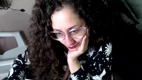 Snapshot of zoe_koller chatting on 01.06.26 Zoe Koller online show from 01.06.26