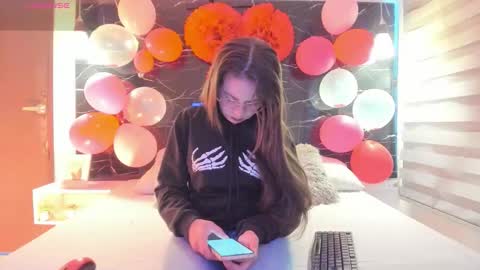 Zoe online show from 02.18.26