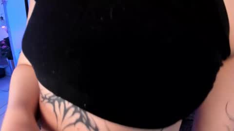 Snapshot of zoe_lynch_ chatting on 02.16.26 Zoe Lynch online show from 02.16.26