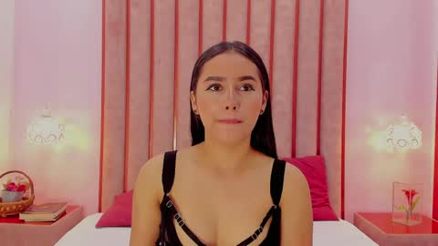 Zoe Monrow online show from 05.04.26