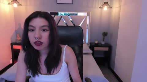 Snapshot of zoe_moreau chatting on 02.19.26 zoe_moreau online show from 02.19.26