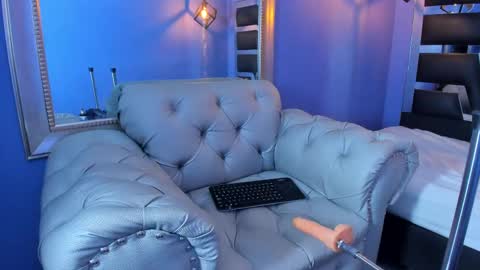 Zoe online show from 09.23.25