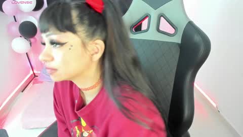 zoe_sullivan_ online show from 12.05.24