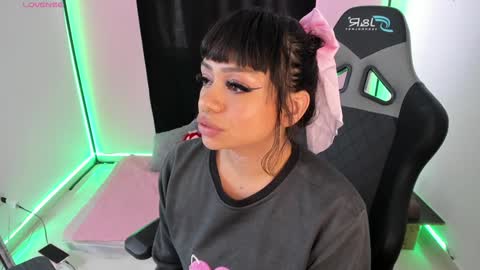 zoe_sullivan_ online show from 12.29.24