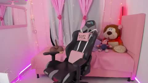 zoe_sullivan_ online show from 09.17.25