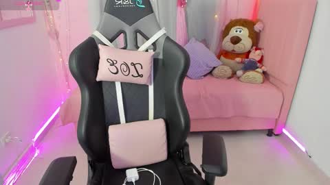 zoe_sullivan_ online show from 09.27.25