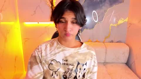 Snapshot of zoe_tp chatting on 11.20.25 Zoe online show from 11.20.25