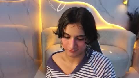 Snapshot of zoe_tp chatting on 11.30.25 Zoe online show from 11.30.25