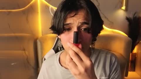 Snapshot of zoe_tp chatting on 12.01.25 Zoe online show from 12.01.25