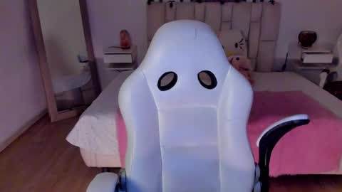 Zoe online show from 11.09.25