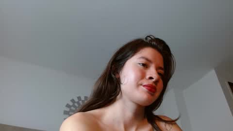 Snapshot of zoecruzz chatting on 02.12.25 ZOE online show from 02.12.25