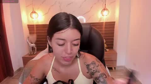 Snapshot of zoee_jackson chatting on 07.17.26 zoee jackson online show from 07.17.26