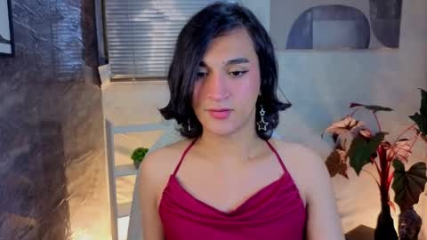 Snapshot of zoee_kiss_ chatting on 05.17.26 ZOE online show from 05.17.26