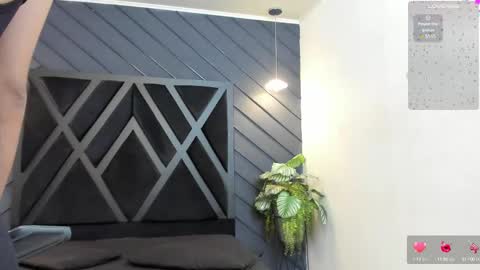 Zoe 3 online show from 09.14.25