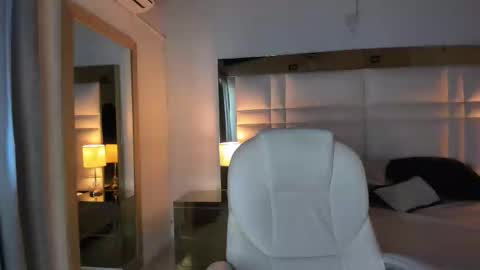 zoei_moon online show from 02.02.26