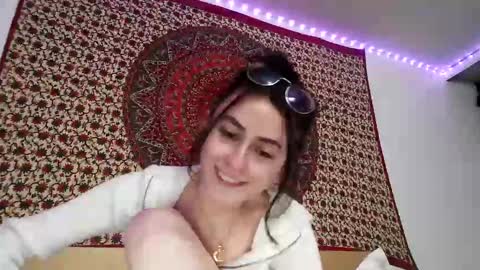 zoepleasing online show from 03.08.25