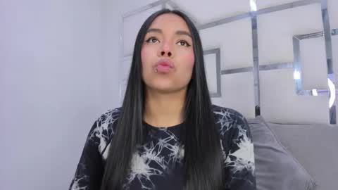 ZoeSwam online show from 12.16.25