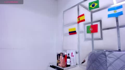 ZoeSwam online show from 06.20.26