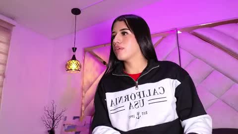 Zoe online show from 04.06.26