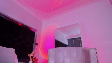 zoevidal_ online show from 01.12.25