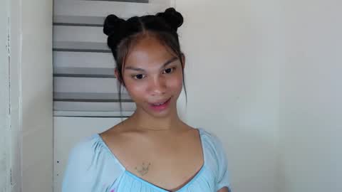 zoey online show from 02.14.25