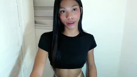 zoey online show from 02.23.25