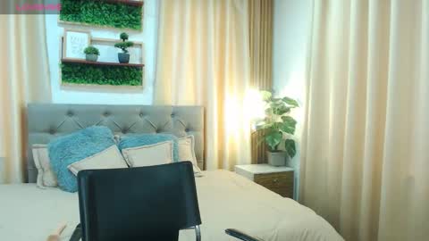 CALL ME    Z O H E T  online show from 10.17.25