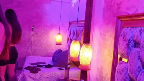 zoley  online show from 11.03.25